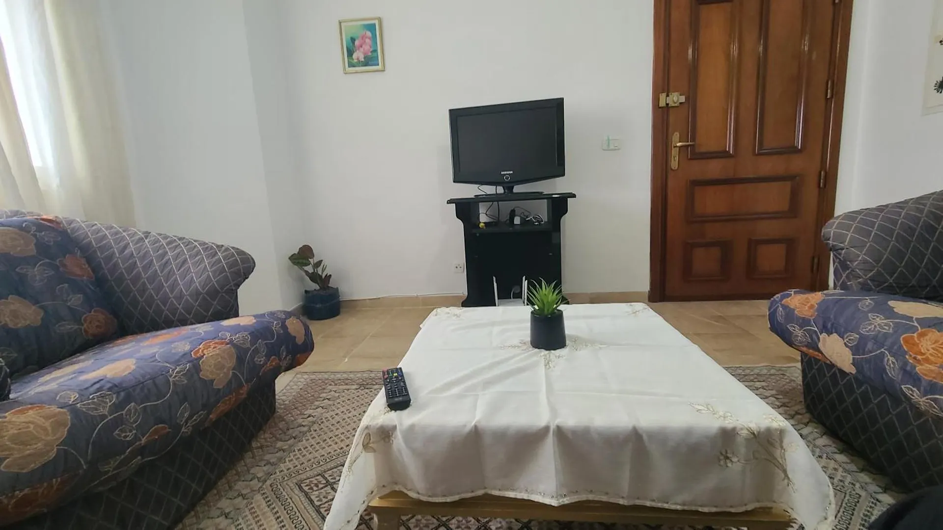 Cozy Apartment Ennasr Ariana 0*,  Tunisie